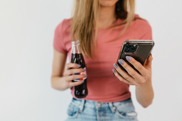 LINEを未読無視する元彼の心理は?