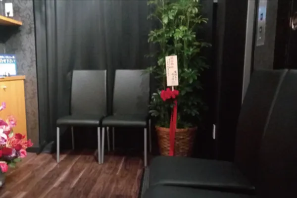 占いの館千里眼新宿東口店-1