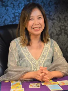 占いの館千里眼東京新宿東口店 かがやき先生