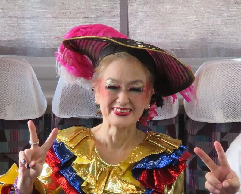 占い館ジェム占いの街 フラメンコ☆サリー先生