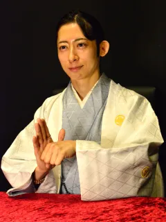 千里眼 生田ロード店
神田 蓮司先生